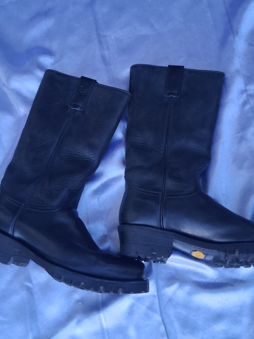 Jenifer Estes CollectioFrye Black Leather Lace-Up  Mid-Calf Boots with Lug Sole